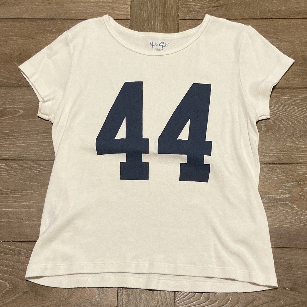 Brandy Melville Cream and Black Graphic Tee sz S